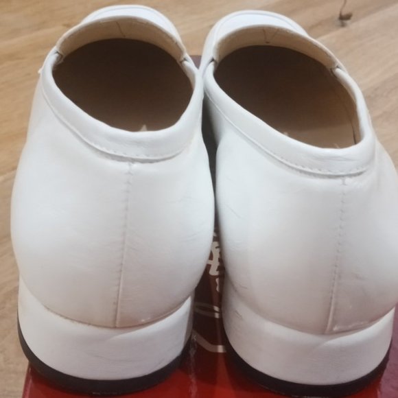 Salvatore Ferragamo Loafers - Picture 2 of 6